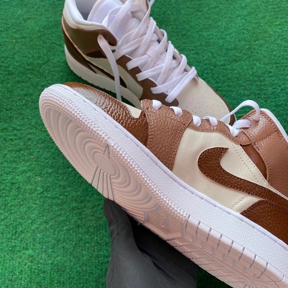 Custom Jordan’s - Picture 5 of 6